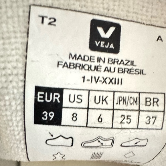 Veja White and Black Casual Sneakers - Picture 5 of 9